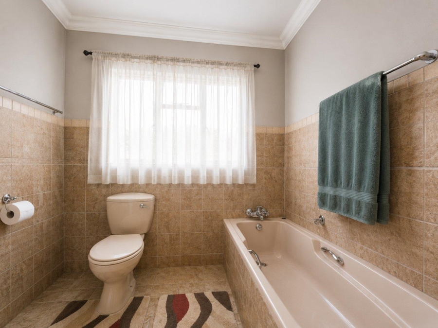 4 Bedroom Property for Sale in Ladybrand Free State